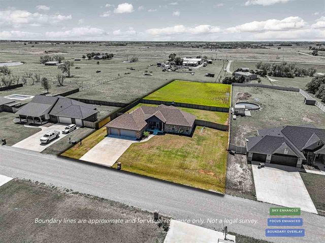 10683 NE Seaside Ln, Elgin, OK 73538