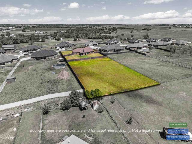 10683 NE Seaside Ln, Elgin, OK 73538