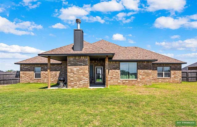 10683 NE Seaside Ln, Elgin, OK 73538