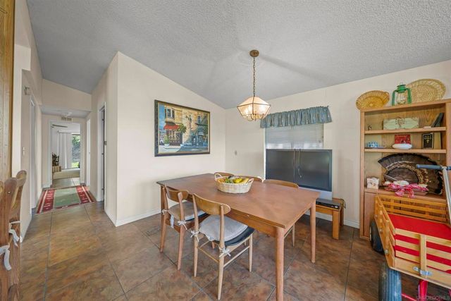 2464 Wynola Rd, Julian, CA 92036