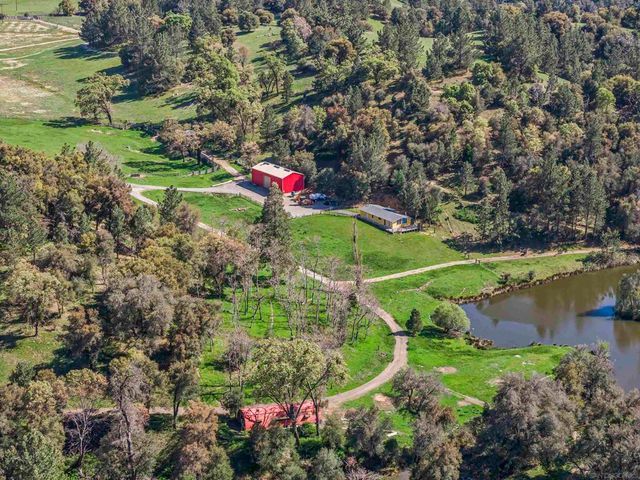 2464 Wynola Rd, Julian, CA 92036