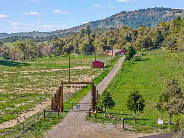 2464 Wynola Rd, Julian, CA 92036