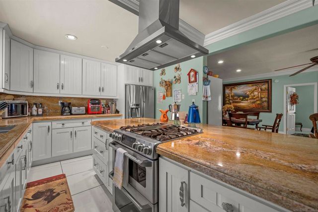 2464 Wynola Rd, Julian, CA 92036