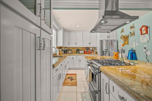 2464 Wynola Rd, Julian, CA 92036