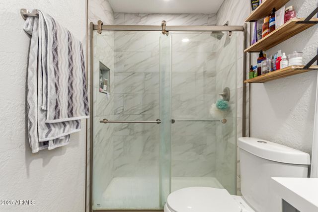 677 W 22ND Avenue, Apache Junction, AZ 85120