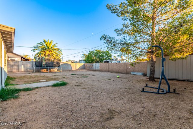 677 W 22ND Avenue, Apache Junction, AZ 85120