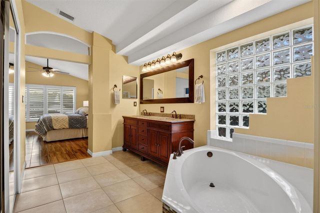 1216 SUNNINGDALE LANE, Ormond Beach, FL 32174