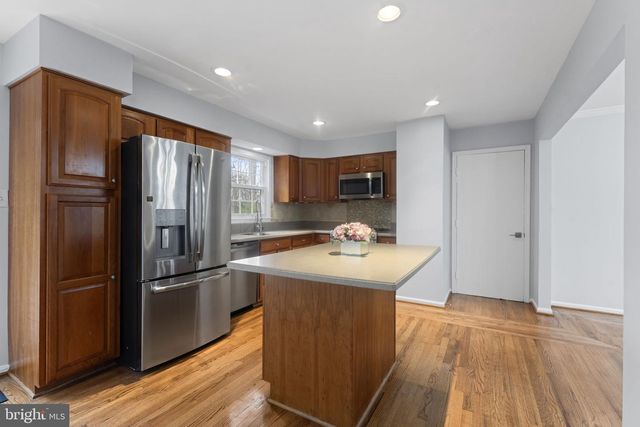 1534 RED ROCK CT, Vienna, VA 22182