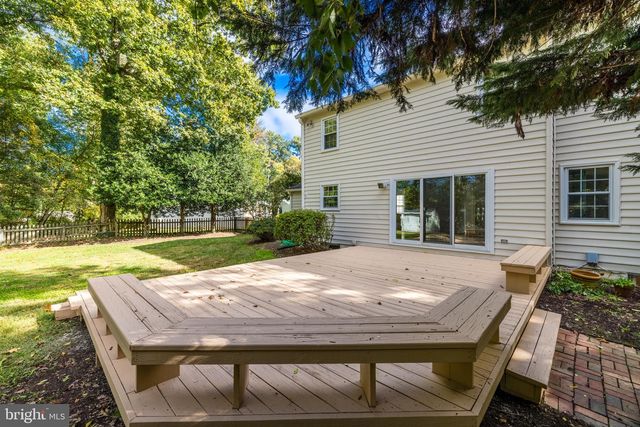 1534 RED ROCK CT, Vienna, VA 22182