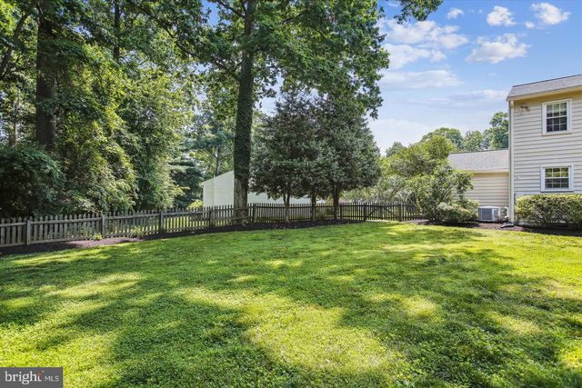 1534 RED ROCK CT, Vienna, VA 22182