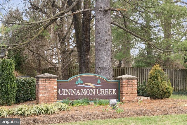 1534 RED ROCK CT, Vienna, VA 22182