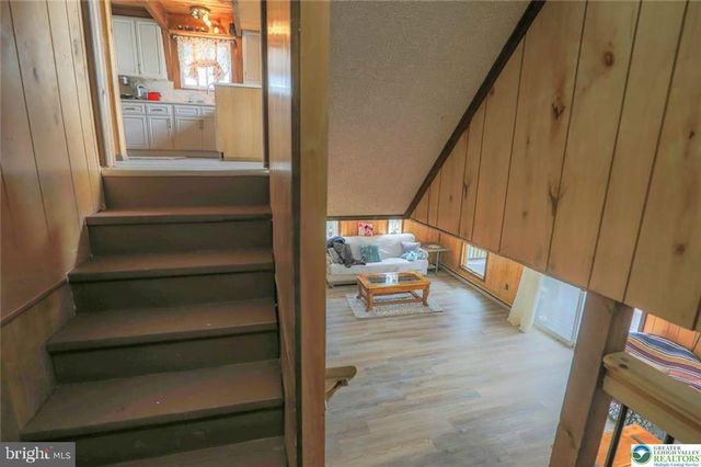 207 BUNSEN CT, East Stroudsburg, PA 18302