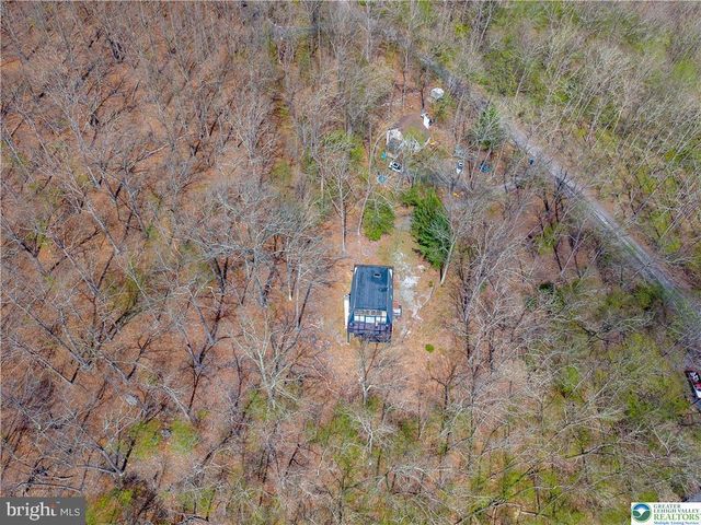 207 BUNSEN CT, East Stroudsburg, PA 18302