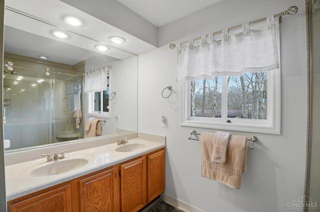 42 Big Oak Lane, Milford, OH 45150