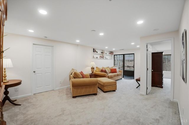 42 Big Oak Lane, Milford, OH 45150