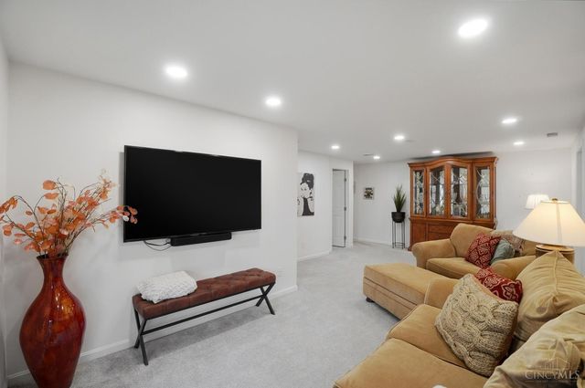 42 Big Oak Lane, Milford, OH 45150