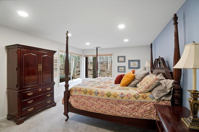 42 Big Oak Lane, Milford, OH 45150