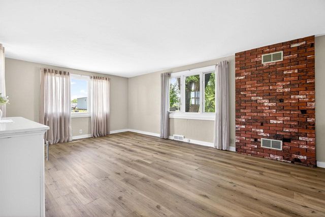 801 W SCOTT STREET, Fond Du Lac, WI 54937