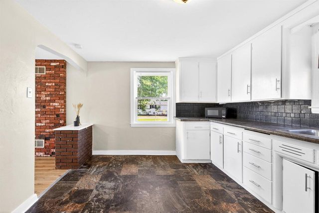 801 W SCOTT STREET, Fond Du Lac, WI 54937