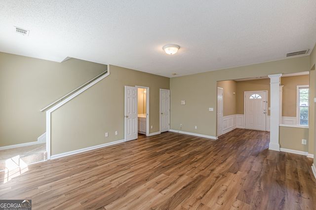 7010 Richland Court, Roswell, GA 30076