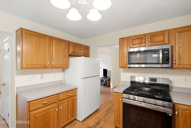 1 Abigail Court, Jackson, NJ 08527