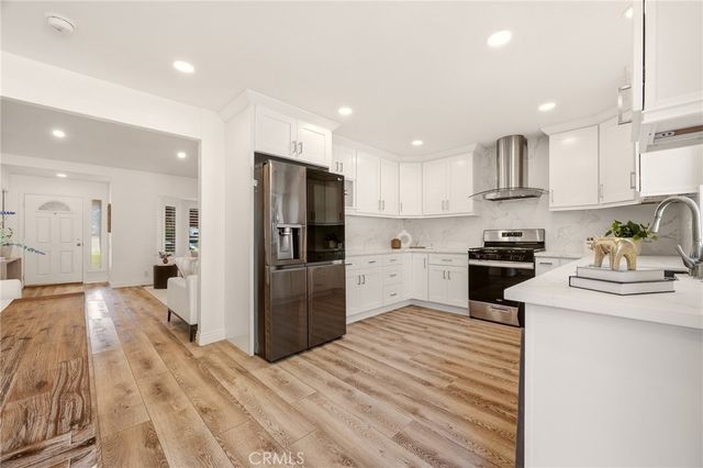 17 Whitney, Irvine, CA 92620