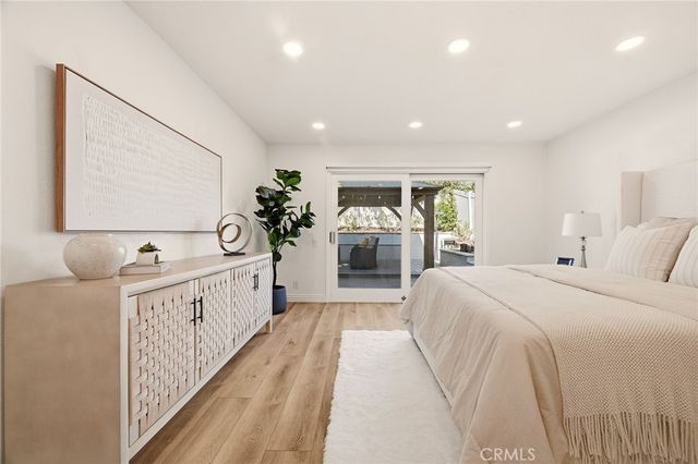 17 Whitney, Irvine, CA 92620