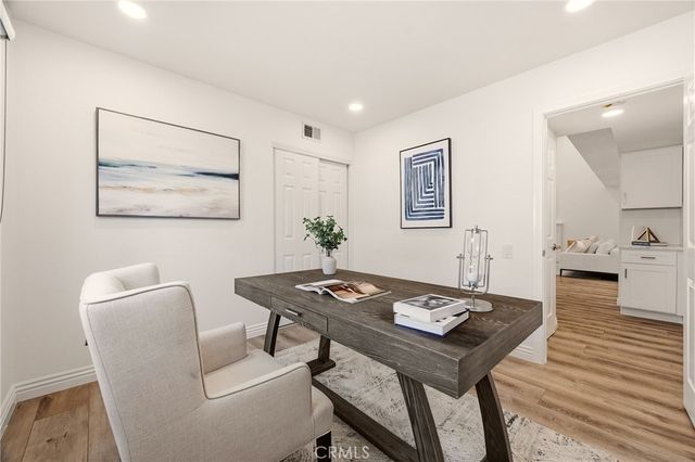 17 Whitney, Irvine, CA 92620