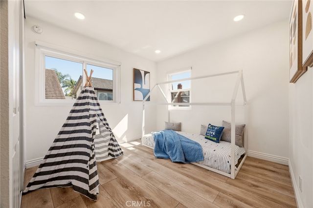 17 Whitney, Irvine, CA 92620