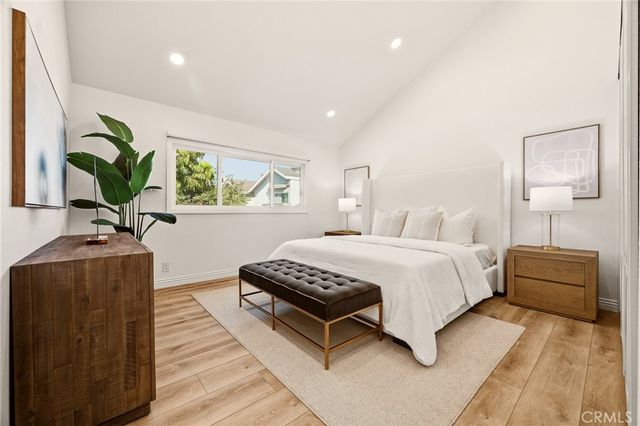 17 Whitney, Irvine, CA 92620