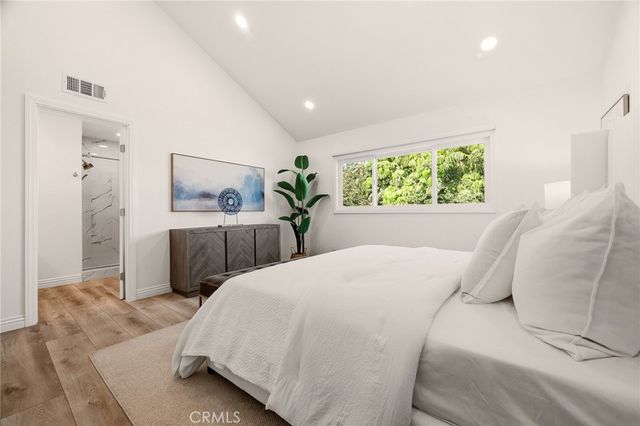 17 Whitney, Irvine, CA 92620