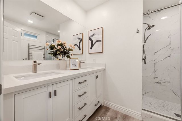17 Whitney, Irvine, CA 92620