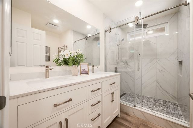 17 Whitney, Irvine, CA 92620