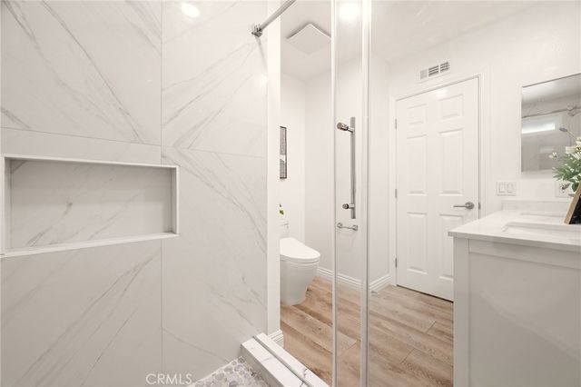 17 Whitney, Irvine, CA 92620
