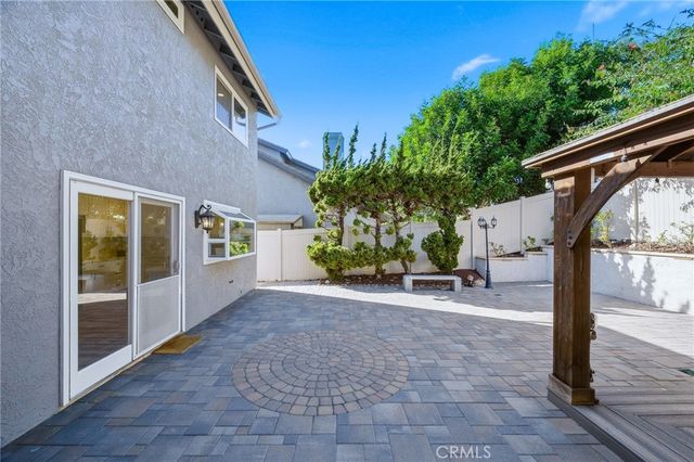 17 Whitney, Irvine, CA 92620
