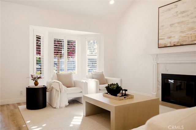 17 Whitney, Irvine, CA 92620
