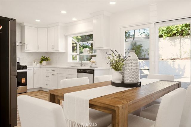 17 Whitney, Irvine, CA 92620