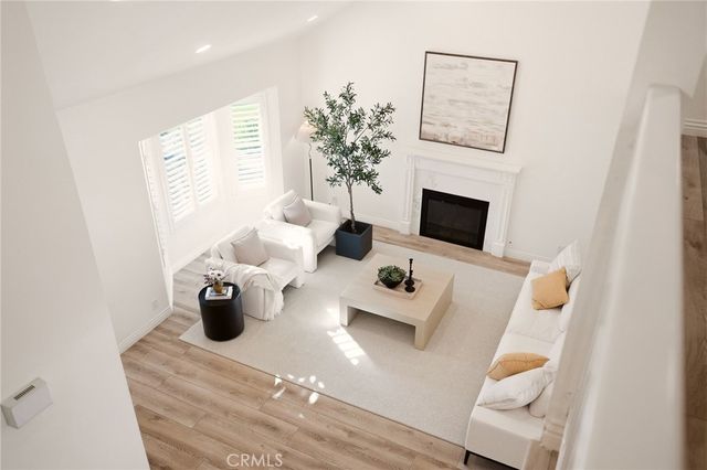 17 Whitney, Irvine, CA 92620