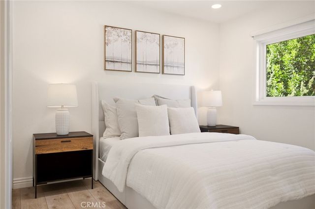 17 Whitney, Irvine, CA 92620