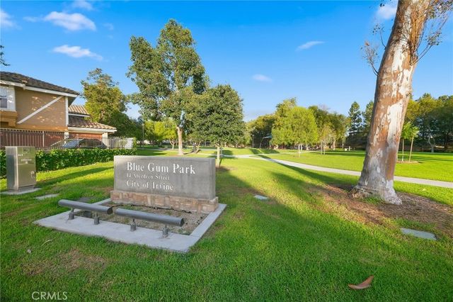 17 Whitney, Irvine, CA 92620