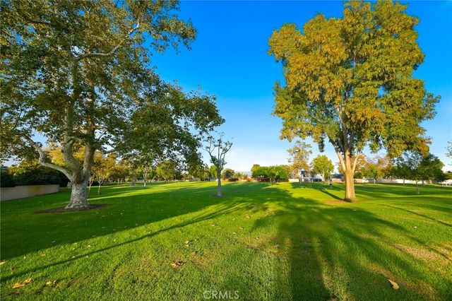 17 Whitney, Irvine, CA 92620