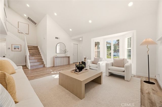 17 Whitney, Irvine, CA 92620