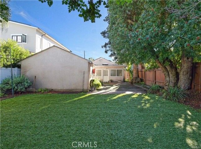 613 36th, Manhattan Beach, CA 90266