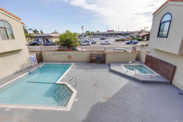 5170 Clairemont Mesa Boulevard 14, San Diego, CA 92117