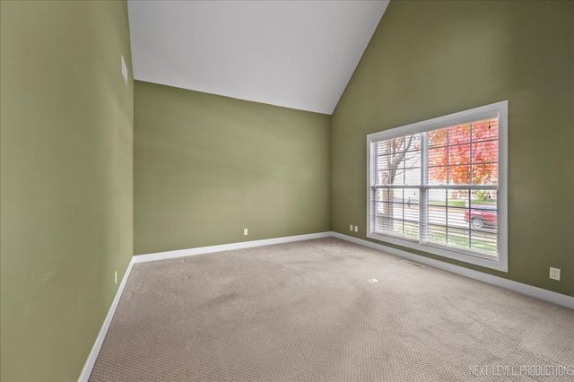 38W533 BERQUIST Drive, Geneva, IL 60134