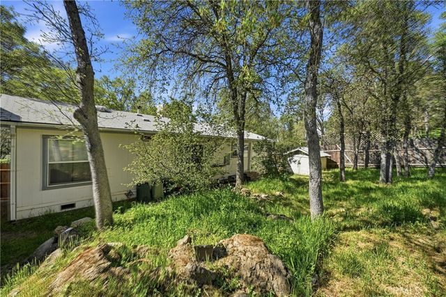 15560 20th Avenue, Clearlake, CA 95422