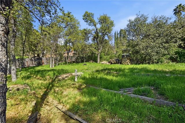 15560 20th Avenue, Clearlake, CA 95422