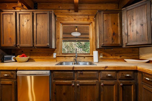 299 South L Street, Pine Mountain Valley, GA 31823