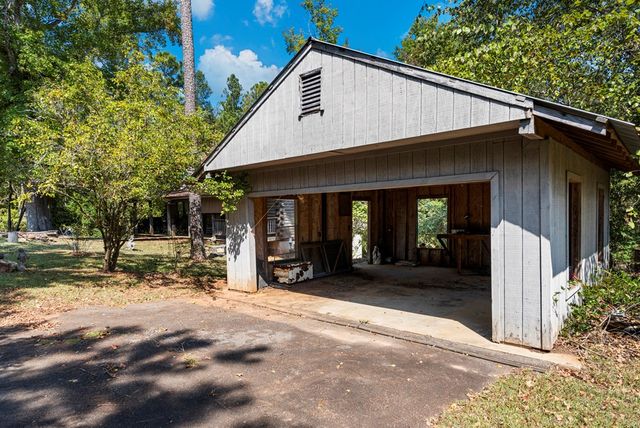299 South L Street, Pine Mountain Valley, GA 31823