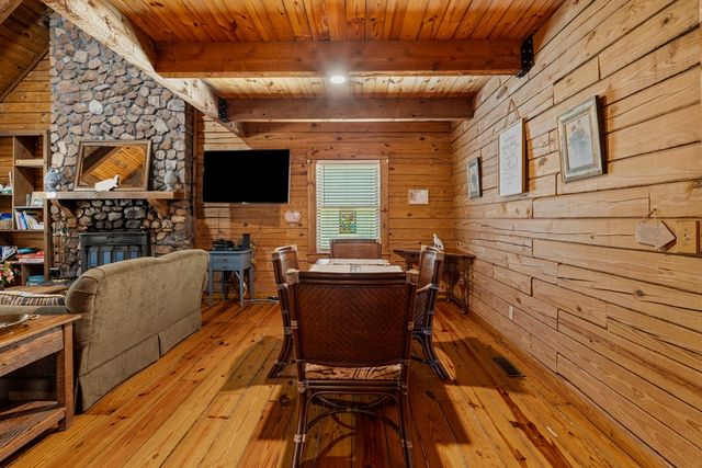 299 South L Street, Pine Mountain Valley, GA 31823